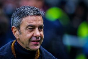 科斯塔库塔：本赛季最好的比赛之一，新阵型减轻了特奥的防守任务