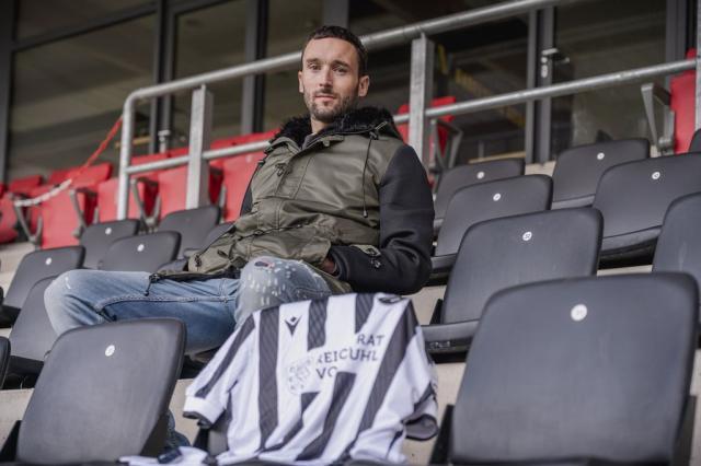 体育平台-海港争议前锋合同期满敲定下家 好友相助转投德丙