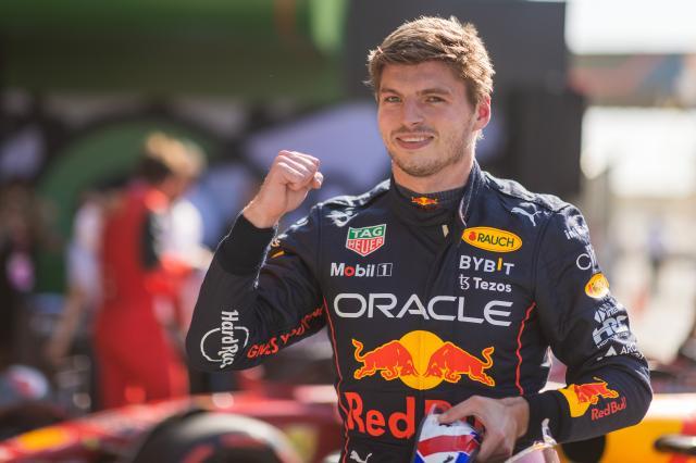 开云体育app下载-维斯塔潘取四连胜卫冕倒计时 汉密尔顿为咒骂致歉